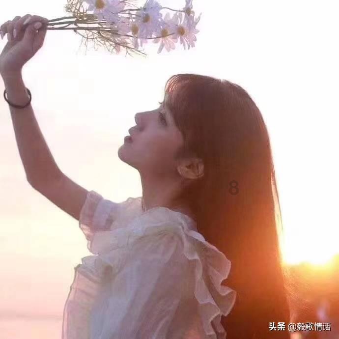 女孩清洁音乐室